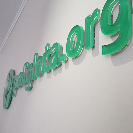 ACRILICO SEÑALETICA 006